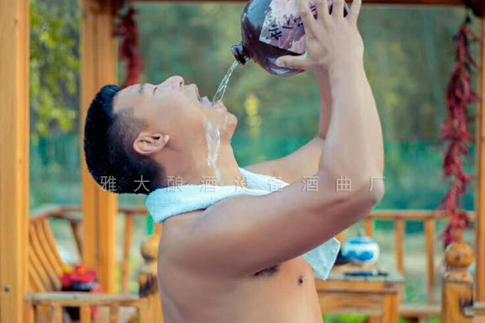 1-7愛好喝酒之人，因酒而歡，因酒而滿足.jpg