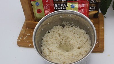 別再花錢(qián)買(mǎi)甜酒了，釀酒師傅透露，記住這幾點(diǎn)保證酒香濃郁