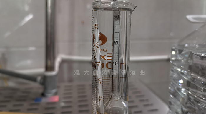 12-31若遇到蒸出來的酒偏酸，可通過復(fù)蒸取低度酒來減少損失