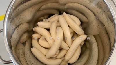 香蕉酒怎么做？水果釀酒設(shè)備釀造香蕉酒技術(shù)