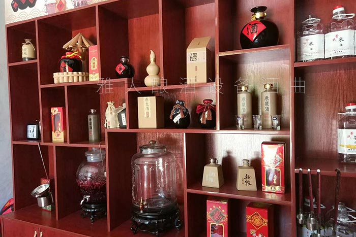 5-曾氏酒業(yè)-1套純糧釀酒設(shè)備，200平米舊廠房+3個臨街鋪面，輕松開酒廠3