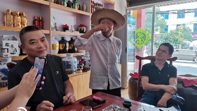 當(dāng)?shù)睾裙磧毒贫啵⌒歪劸圃O(shè)備酒坊如何做好白酒銷售？