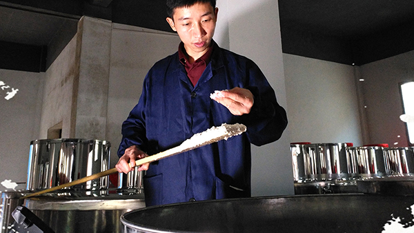 釀酒用生料釀酒設(shè)備做生料酒可行嗎？口感好不好？